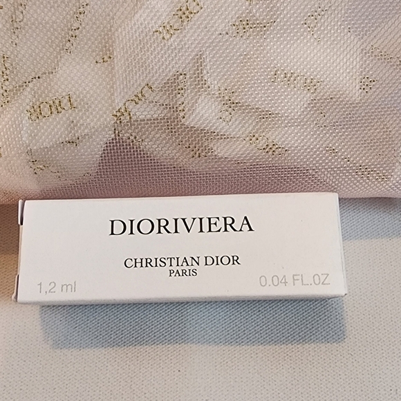 Dior Pink and White Cosmetic Bag - Picture 5 of 9
